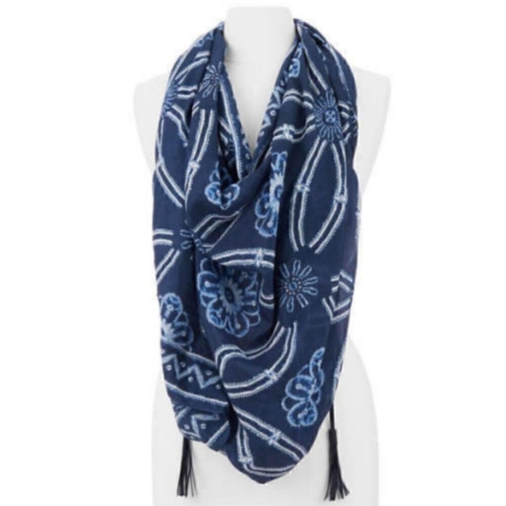 Henri Bendel Bali Pareo & Scarf NWT